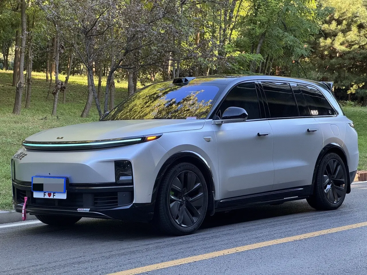 Открыть галерею: Li 2022 L9 1.5T Max Edition Automatic Gear