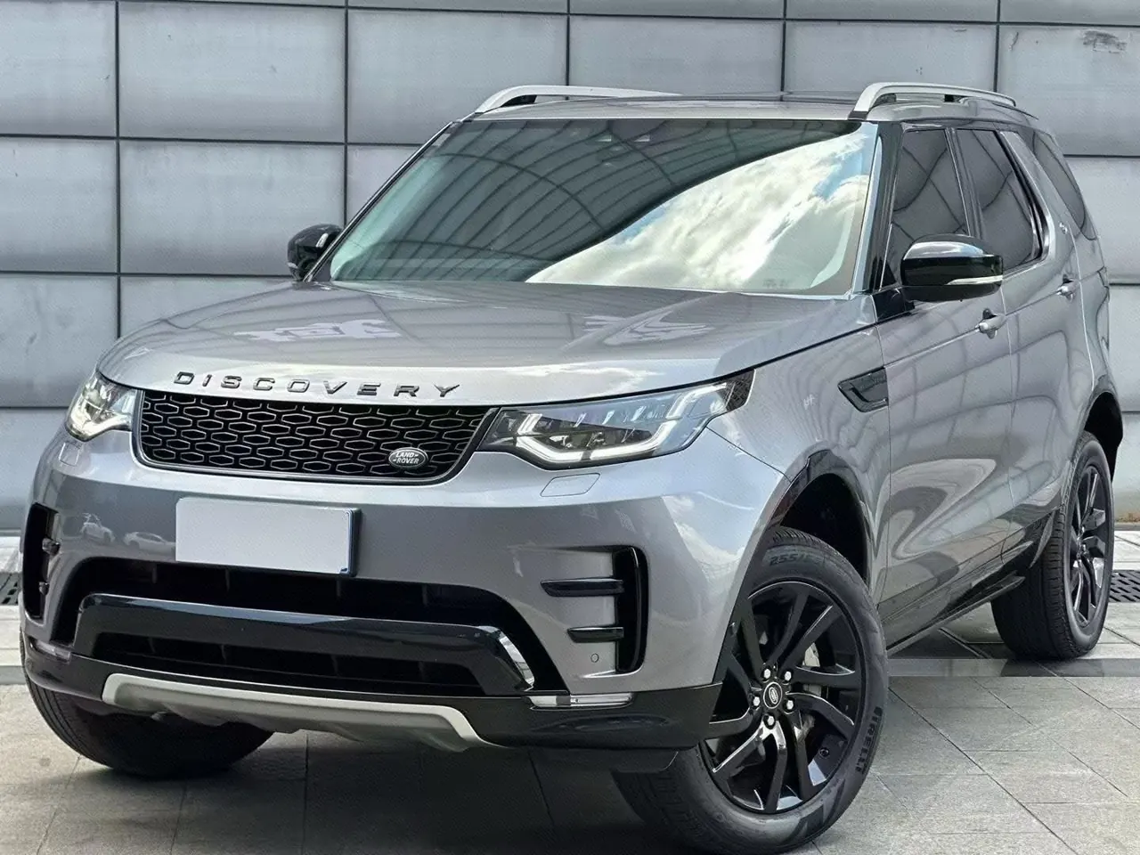 Land Rover found (imported) 2021 found 5 48V 3.0T 360PS R-Dynamic S automatic gear - View 1