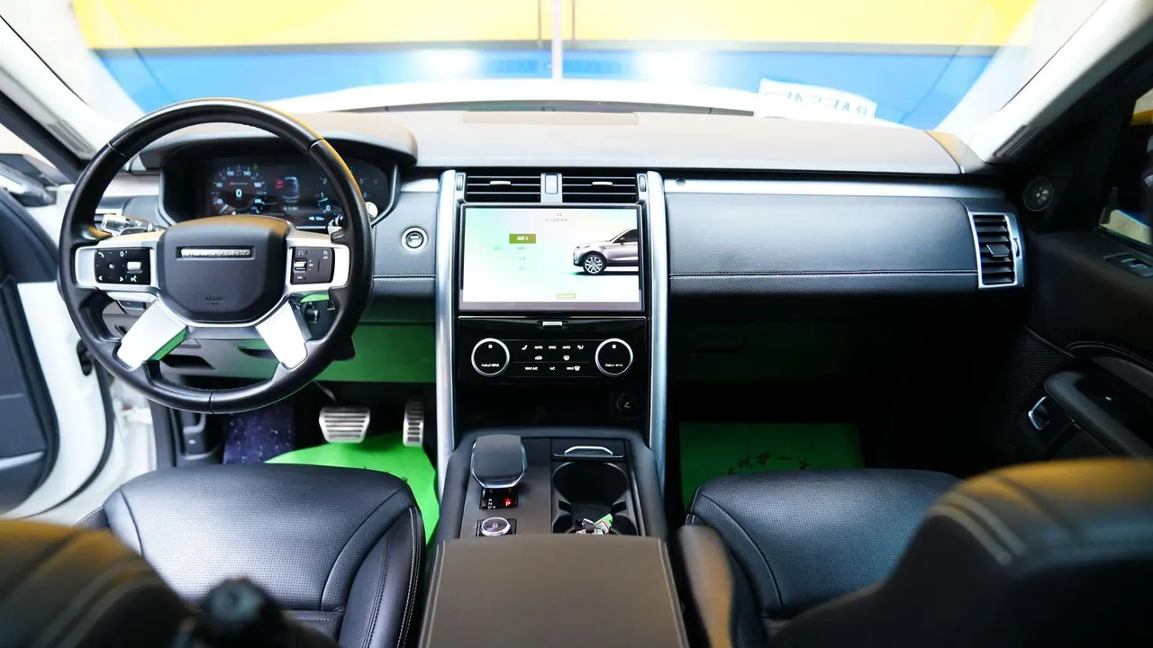 Land Rover found (imported) 2021 found 5 48V 3.0T 360PS R-Dynamic S automatic gear 4