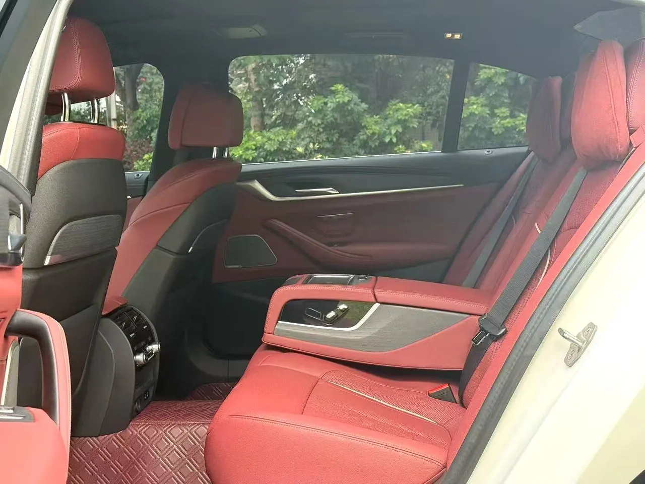 BMW 5 Series 2021 530Li 2.0T Exclusive M Sports Suit Automatic Gear 4