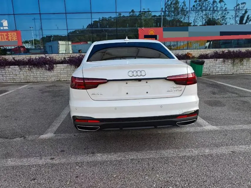 Audi 2023 A4L 2.0TFSI 40TFSI Deluxe Dynamic Automatic 3