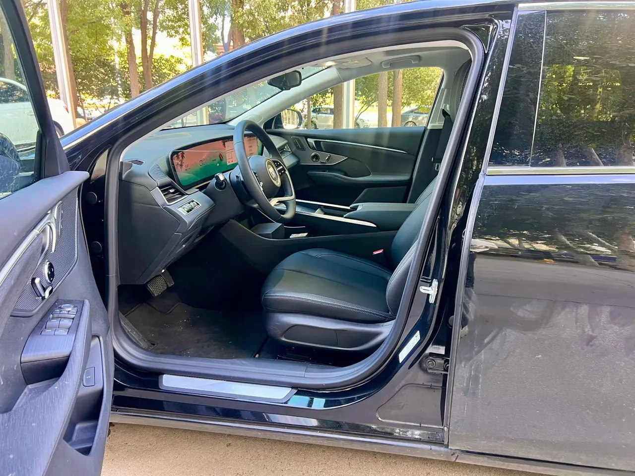 Buick 2026 LaCrosse 2.0T 28T Platinum Edition Automatic Gear 3