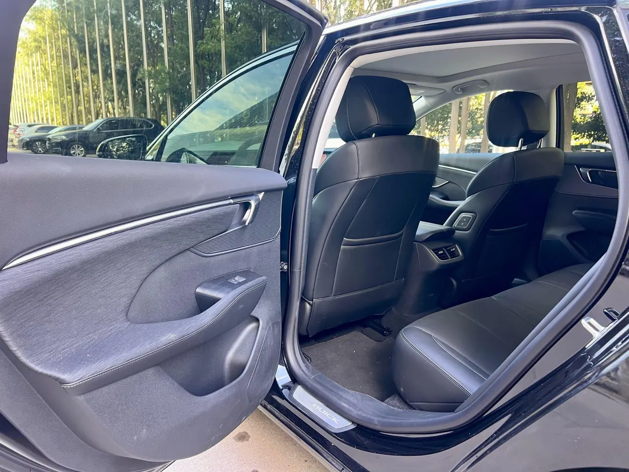 Buick 2026 LaCrosse 2.0T 28T Platinum Edition Automatic Gear 4