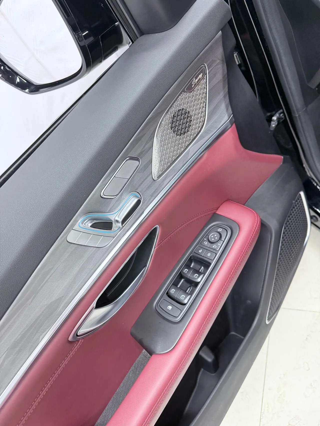 Jetour 2023 X70 PLUS 1.5T Brave PLUS7 Automatic Gear 15