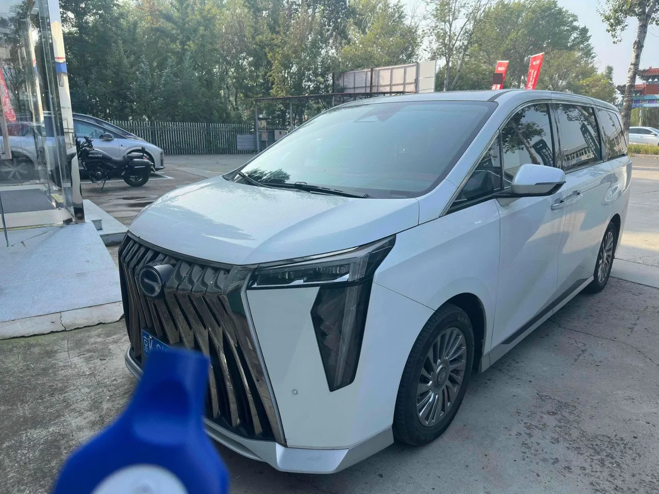 打开图片灯箱:Trumpchi 2025 M8 Dual-Motor 2.0T Grandmaster Series Super Hybrid Automatic Transmission
