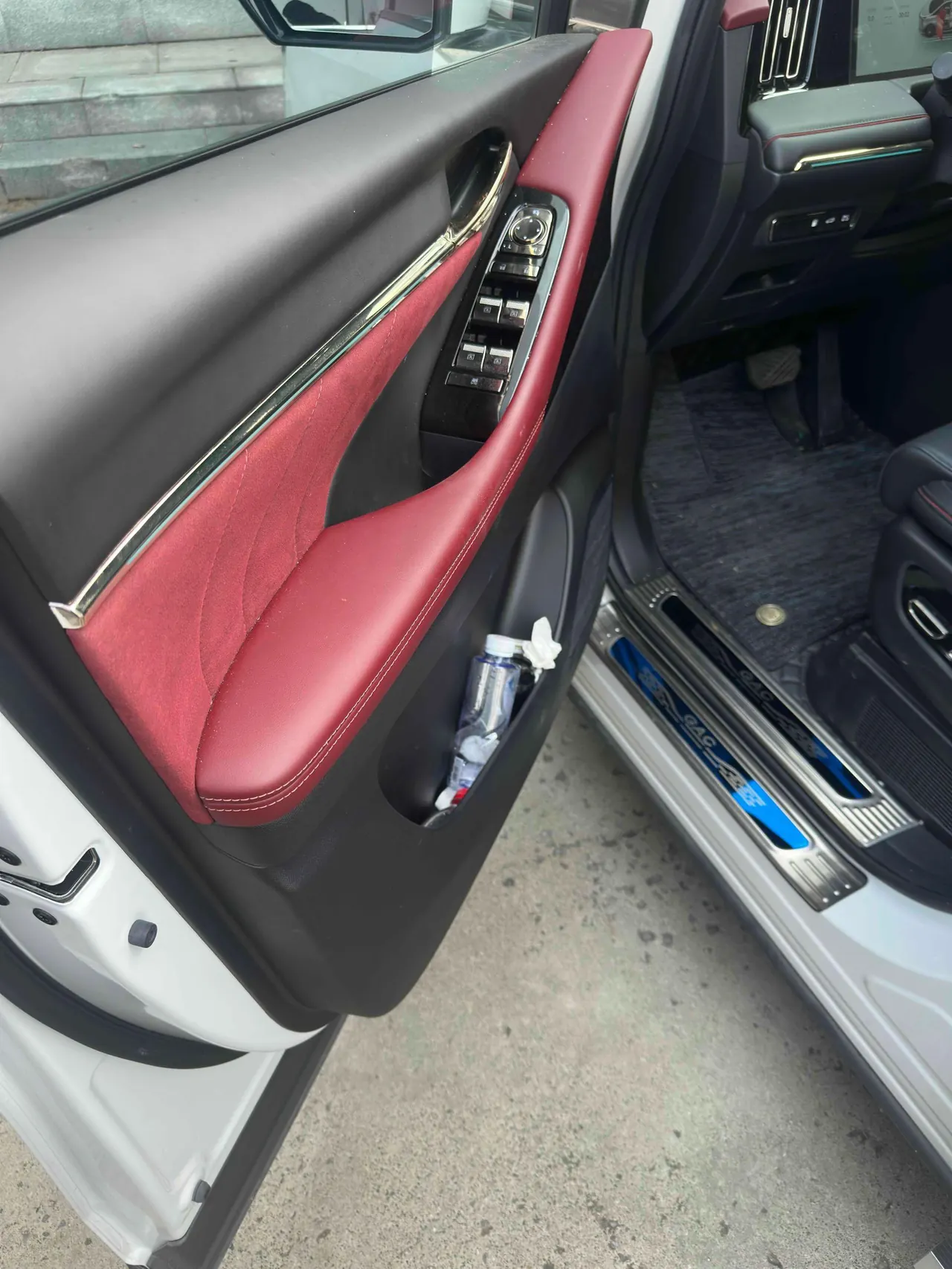 Trumpchi 2025 M8 Dual-Motor 2.0T Grandmaster Series Super Hybrid Automatic Transmission 11