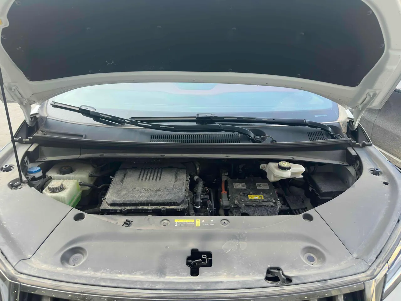 Trumpchi 2025 M8 Dual-Motor 2.0T Grandmaster Series Super Hybrid Automatic Transmission 12