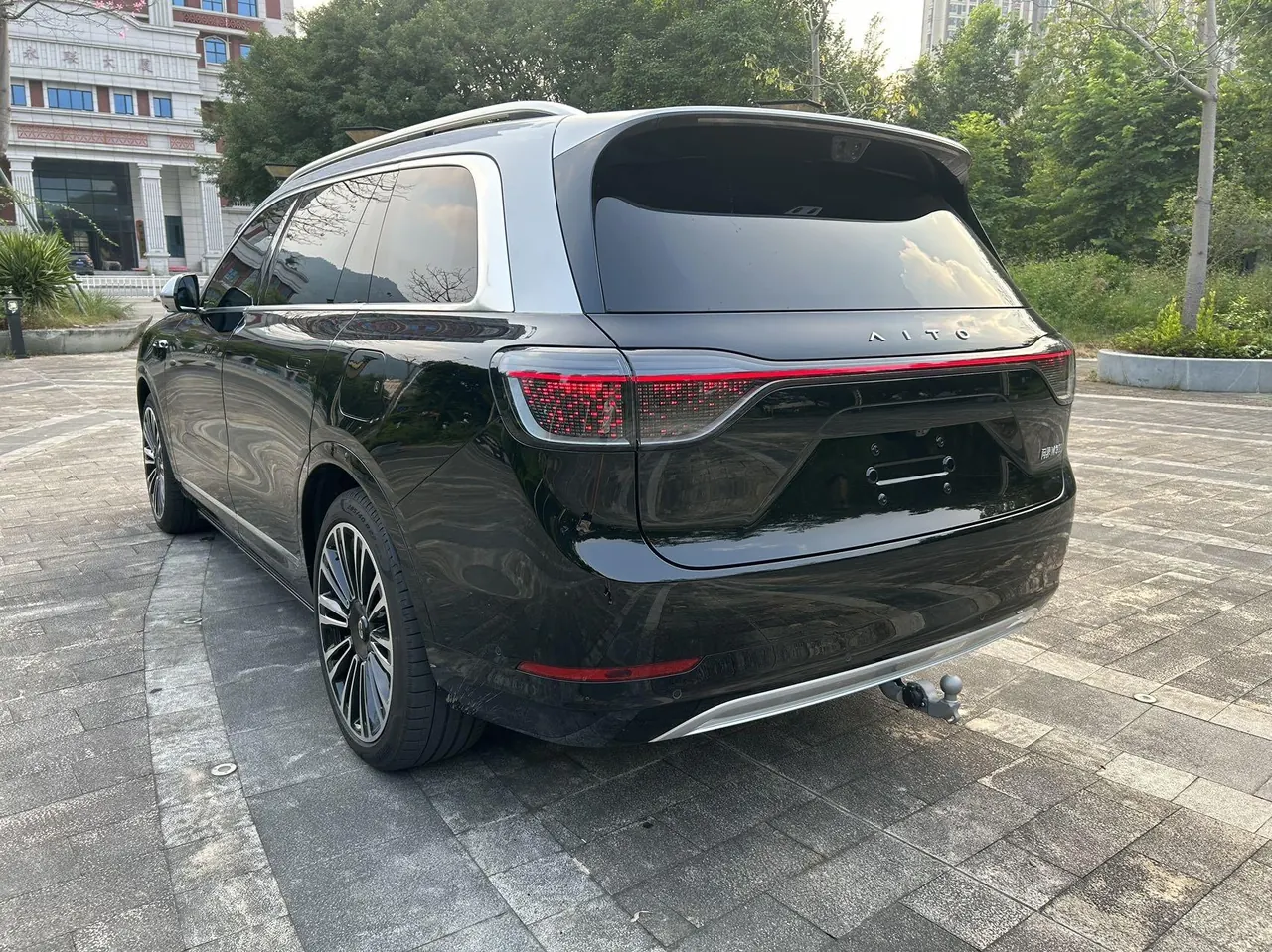 AITO 2025 AITO M9 EV Pure Electric Ultra Edition 100kWh 5-seat Edition (896-line laser Radar) Automatic Gear 4