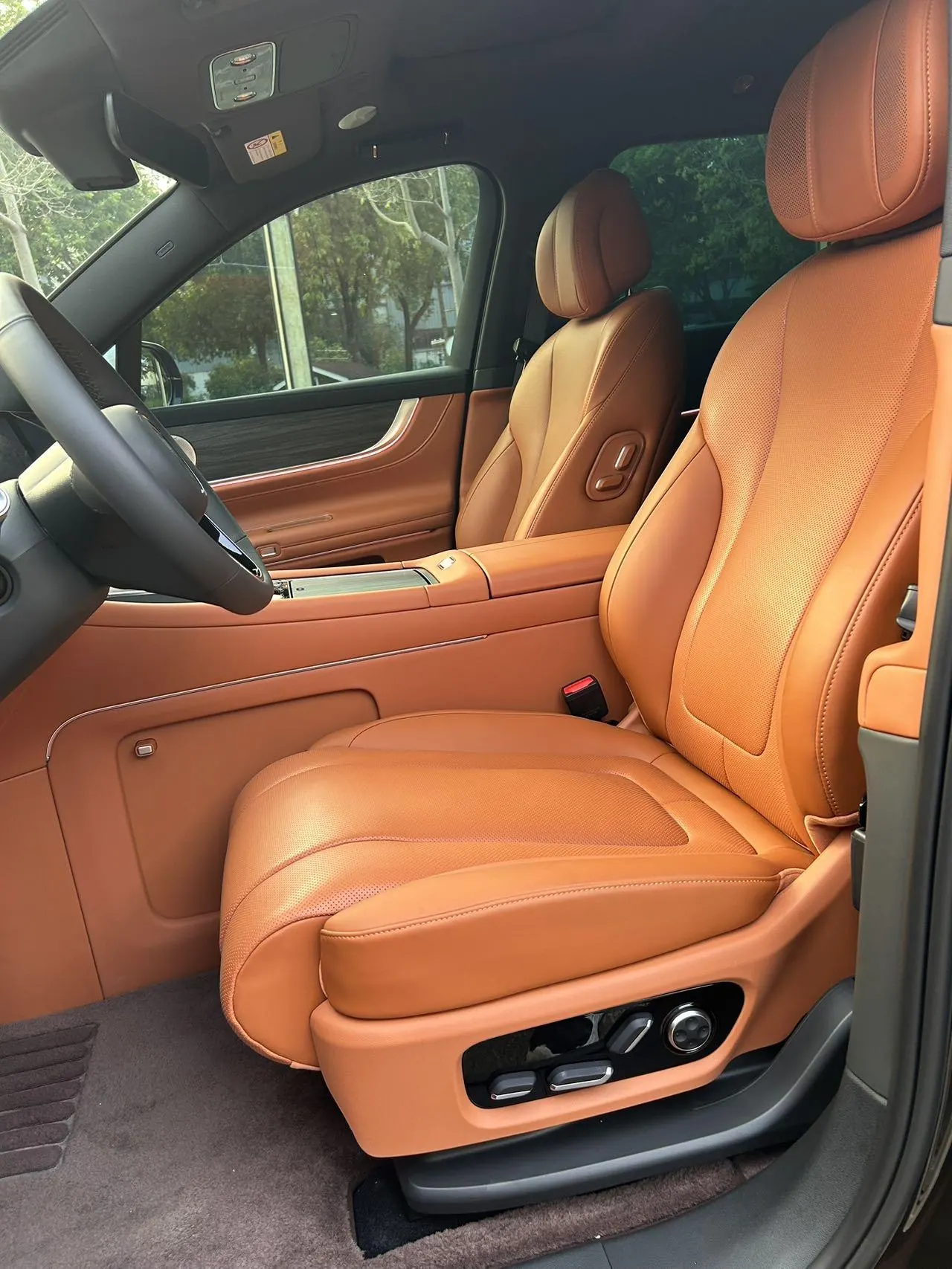 AITO 2025 AITO M9 EV Pure Electric Ultra Edition 100kWh 5-seat Edition (896-line laser Radar) Automatic Gear 7
