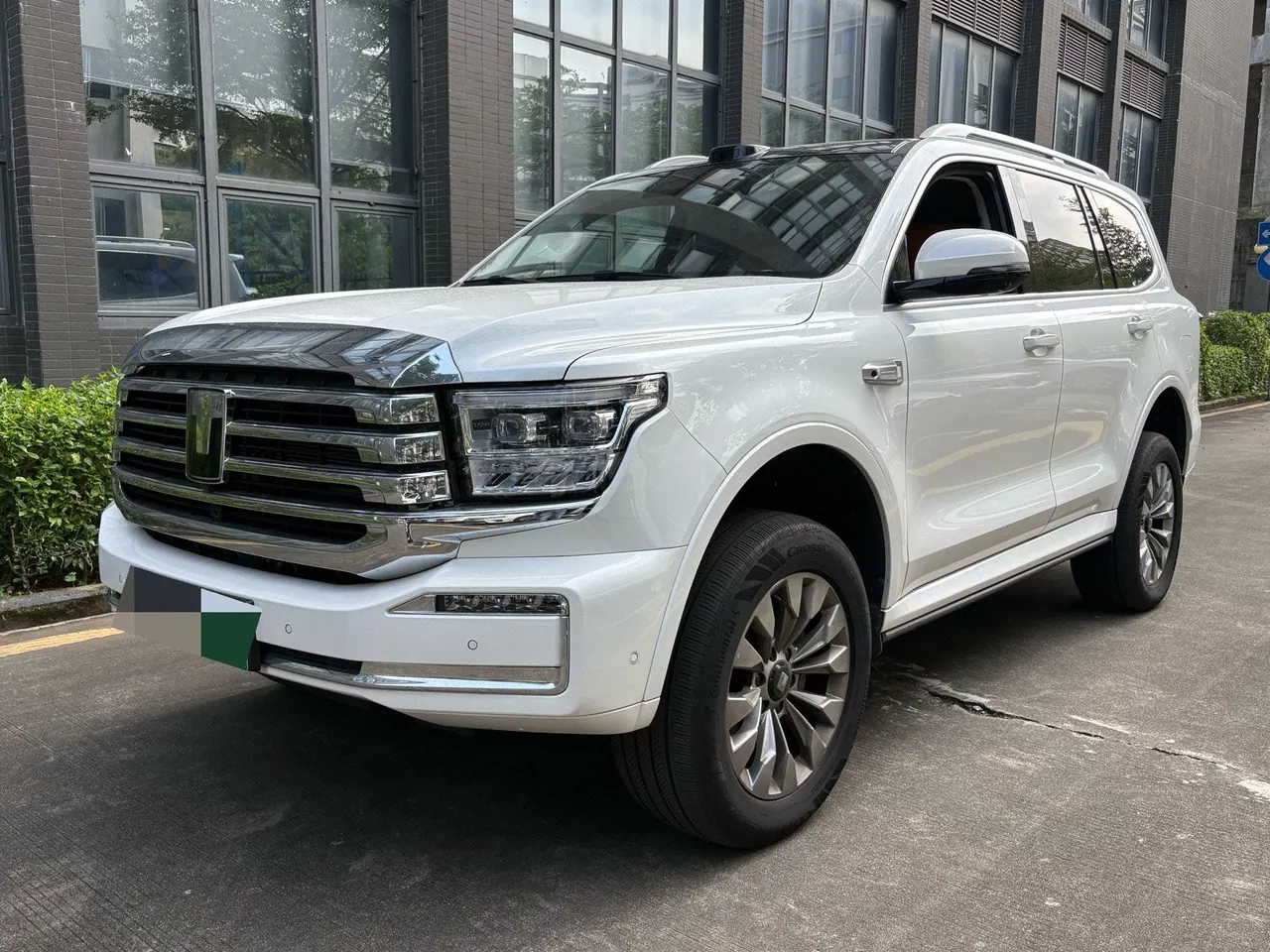 打开图片灯箱:Tank 500 New Energy 2026 Model Tank 500 Hi4-T 2.0T Smart Enjoyment Version Automatic Transmission