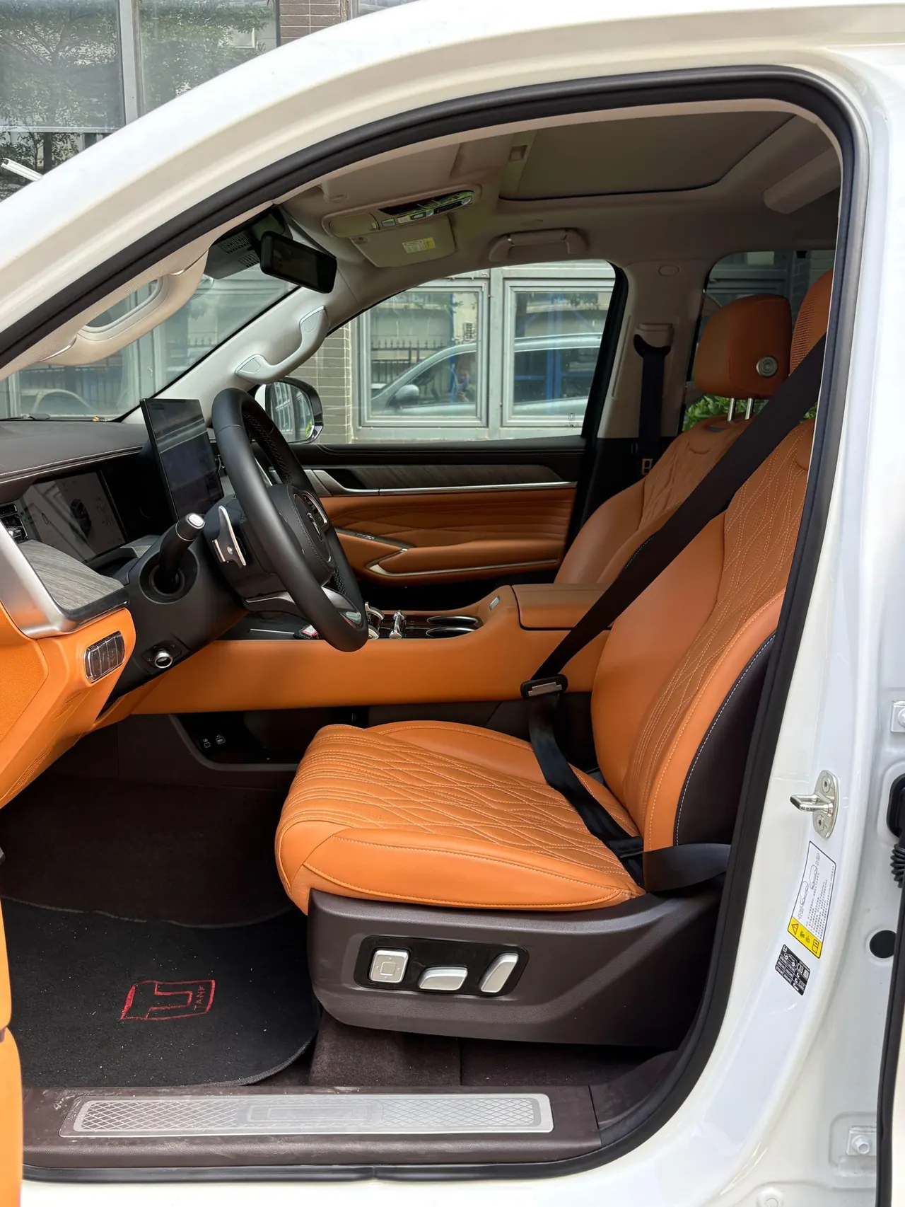 Tank 500 New Energy 2026 Model Tank 500 Hi4-T 2.0T Smart Enjoyment Version Automatic Transmission 2