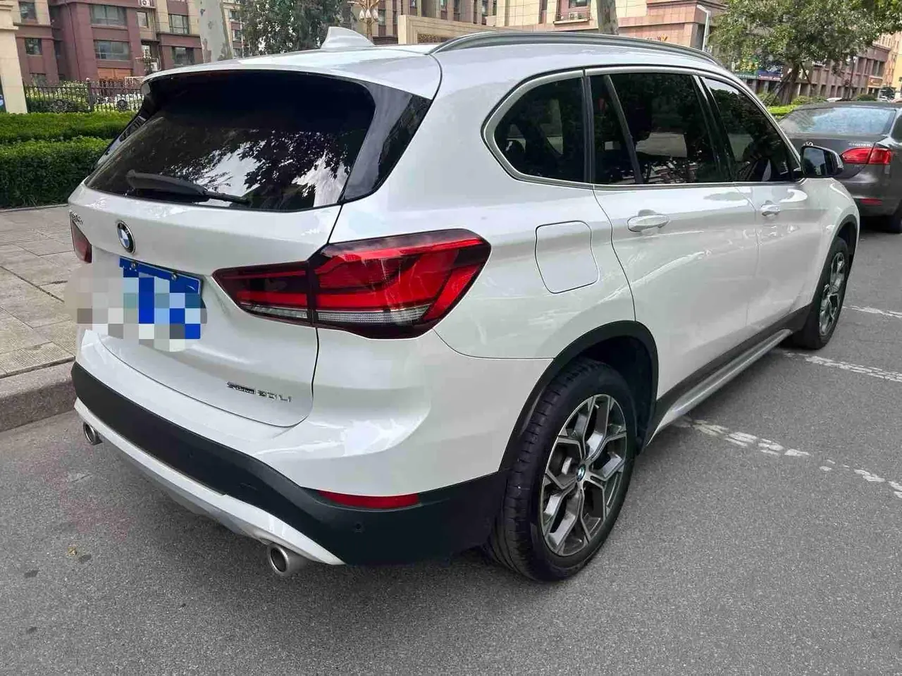 BMW 2022 X1 sDrive20Li 1.5T fashion automatic gear 2