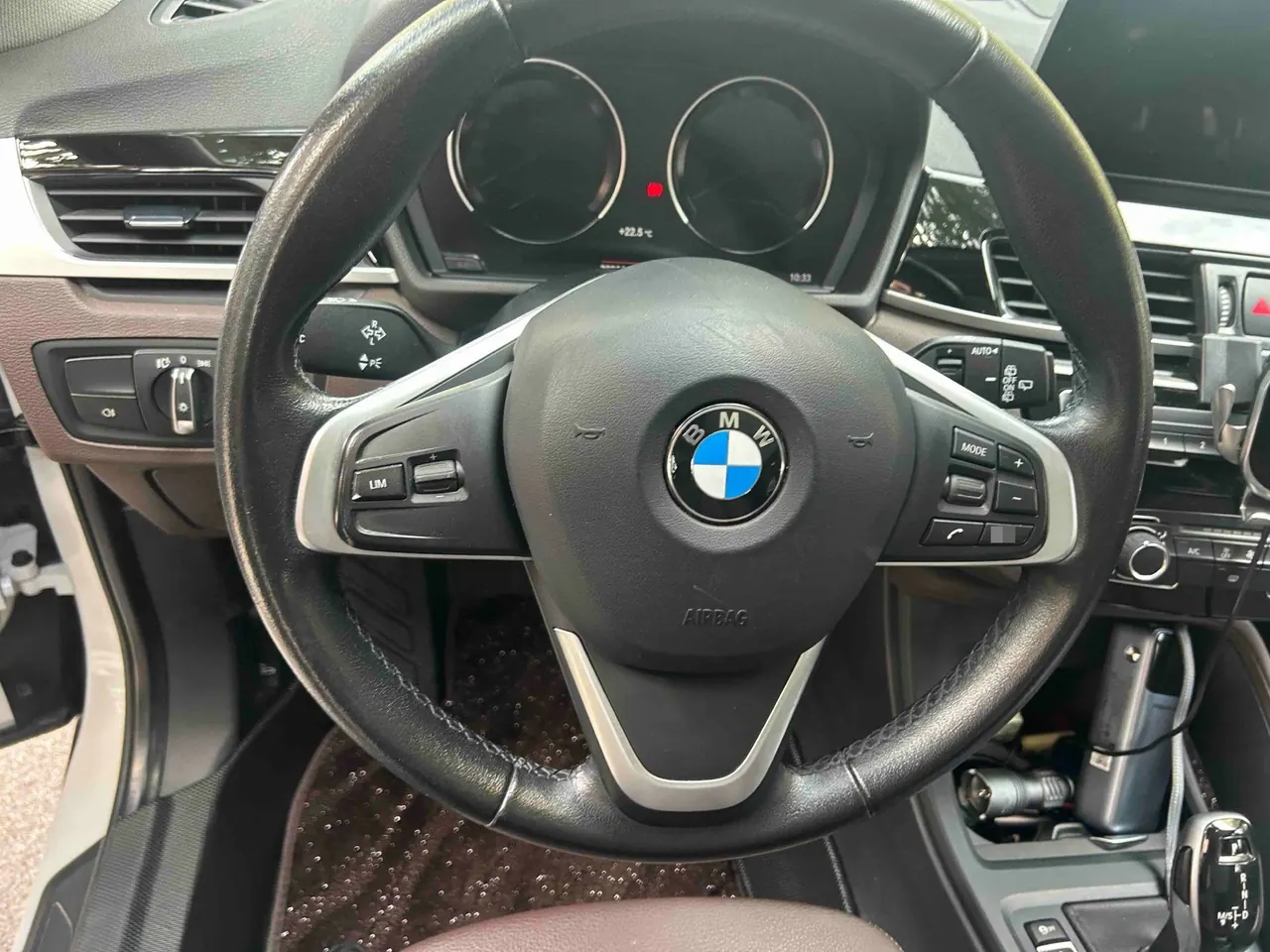BMW 2022 X1 sDrive20Li 1.5T fashion automatic gear 9