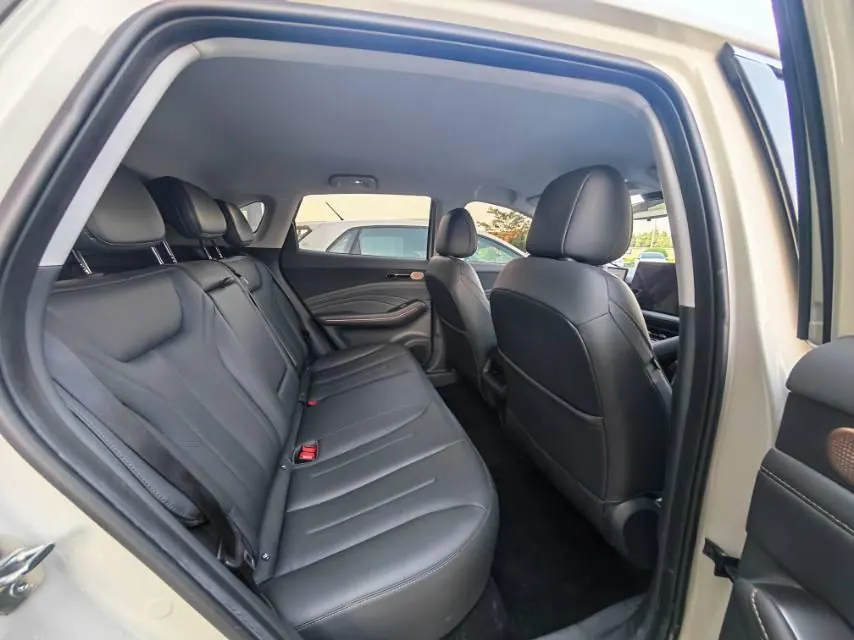 BaoJun 2026 Yunhai 600km Pure Electric Standard Edition Automatic Gear 4