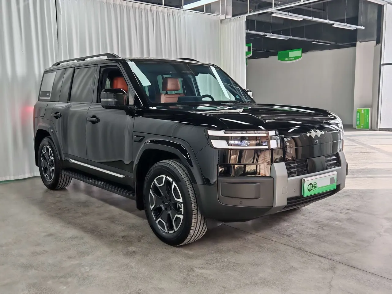 FangChengBao 2025 Titanium 7 1.5T Stepless 200KM Two-Drive Max Edition Automatic Gear 3