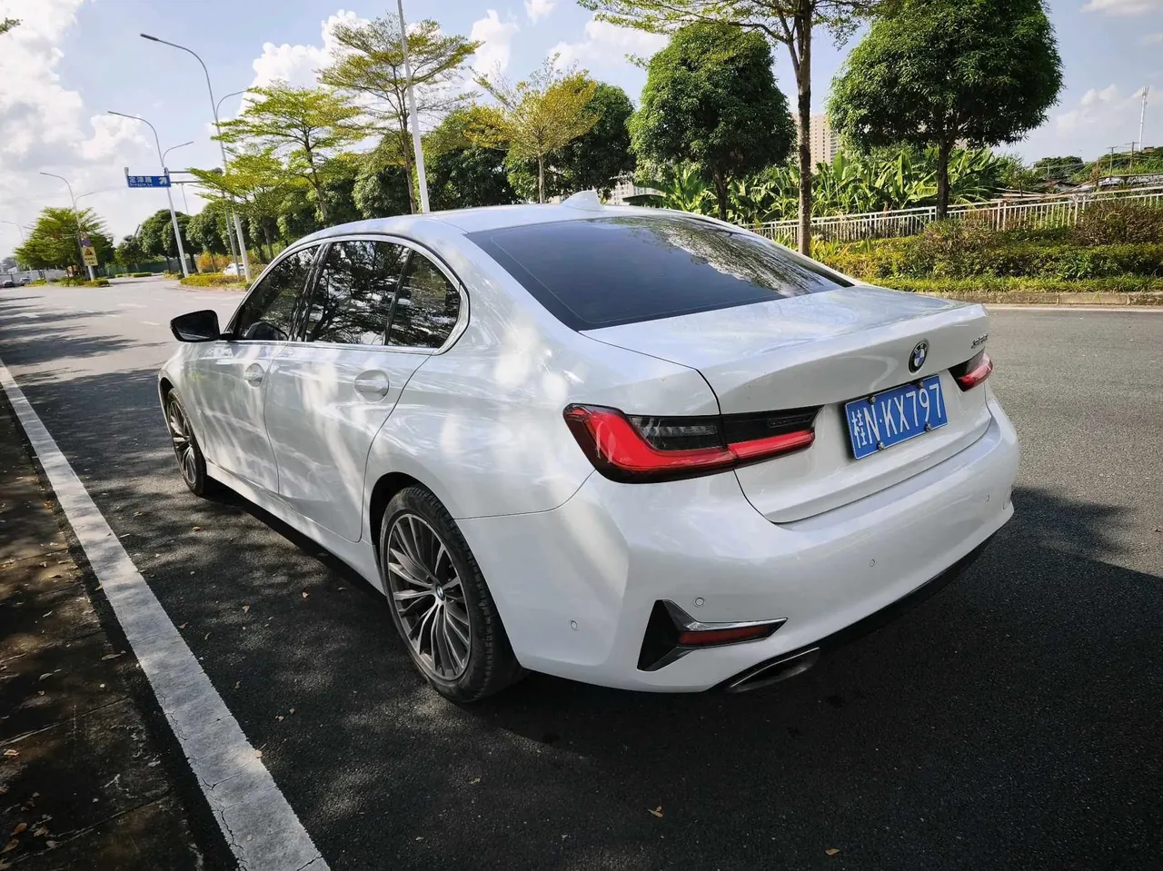 BMW 3 Series 2020 325Li 2.0T First Edition Automatic Gear 5