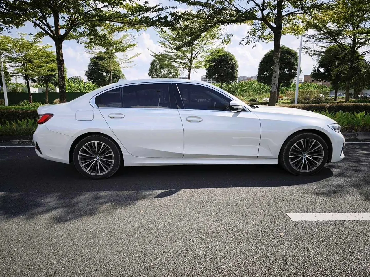 BMW 3 Series 2020 325Li 2.0T First Edition Automatic Gear 6