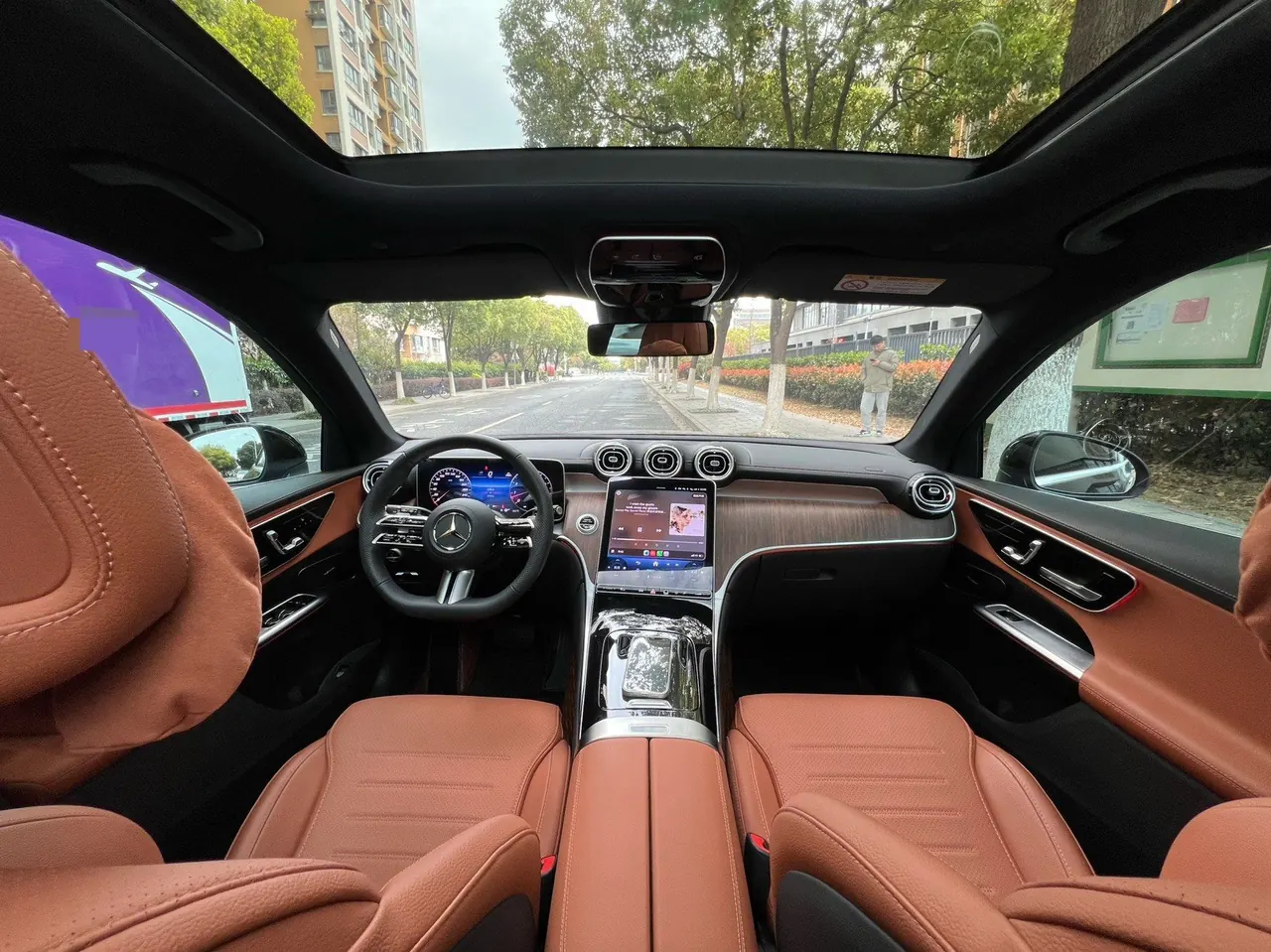 Mercedes Benz 2025 GLC 300 L 4MATIC 48V 2.0T dynamic 5-seat automatic gear 3