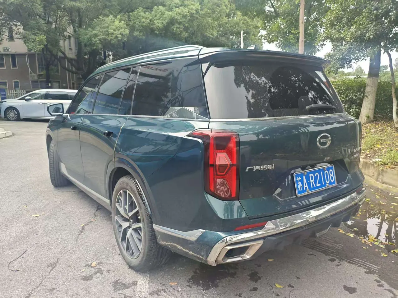 Chuanqi 2022 GS8 Hybrid 2.0TM Stepless Four-wheel Drive Premium Edition Seven-seat Automatic Gear 4