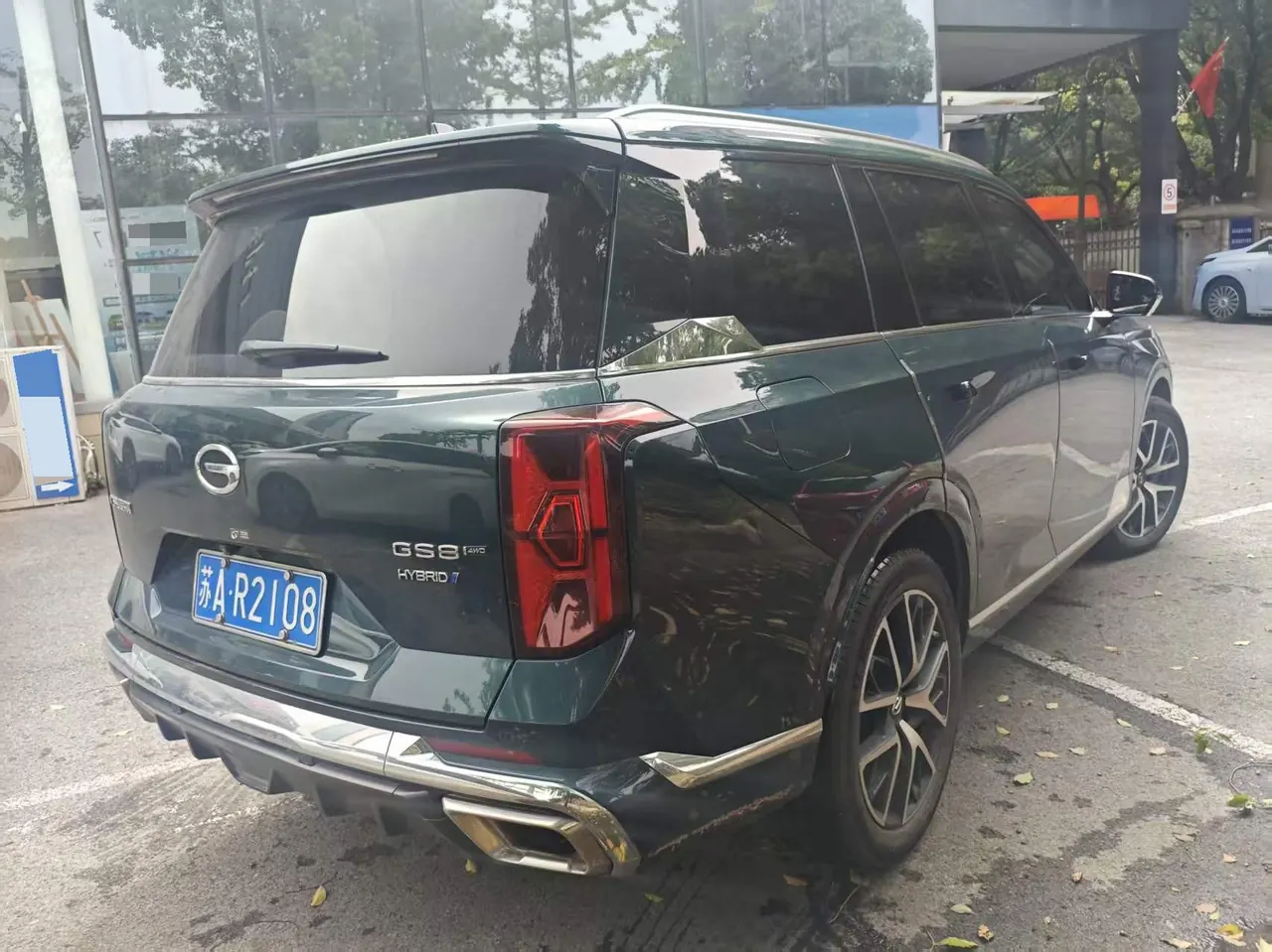 Chuanqi 2022 GS8 Hybrid 2.0TM Stepless Four-wheel Drive Premium Edition Seven-seat Automatic Gear 5