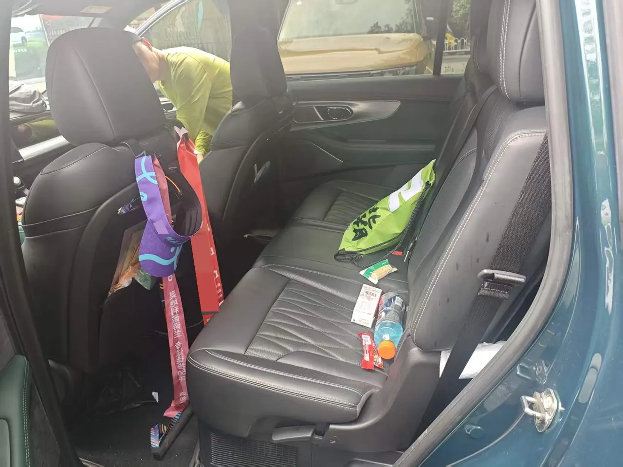 Chuanqi 2022 GS8 Hybrid 2.0TM Stepless Four-wheel Drive Premium Edition Seven-seat Automatic Gear 7