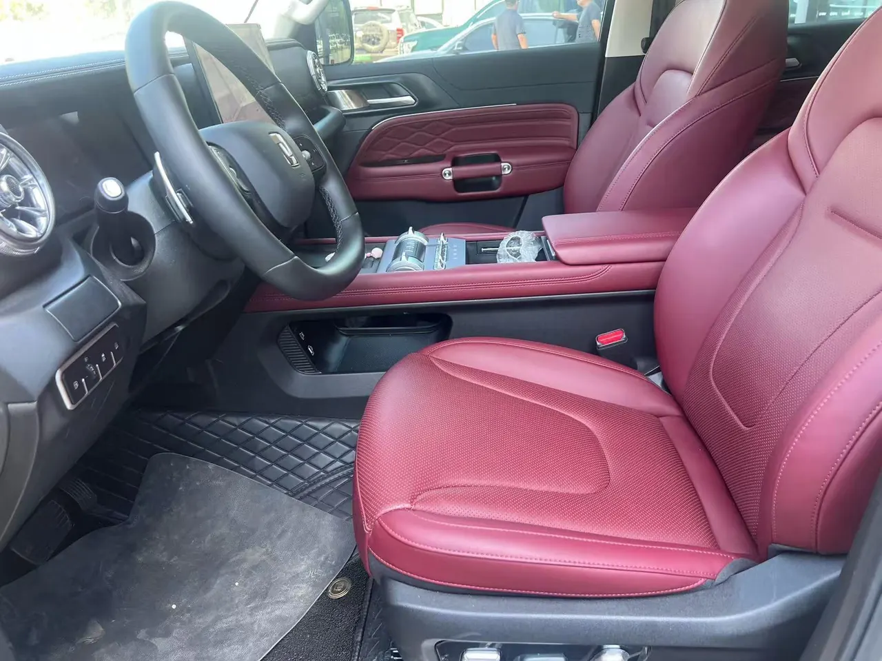 Tank 2025 model Tank 300 Hi4-T 2.0T Hi4-T automatic transmission 6