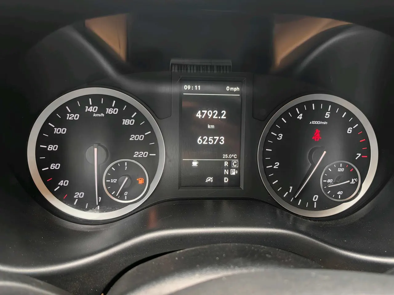 Mercedes Benz 2020 Vito 2.0T Business Edition 7-seat Automatic Gear 10