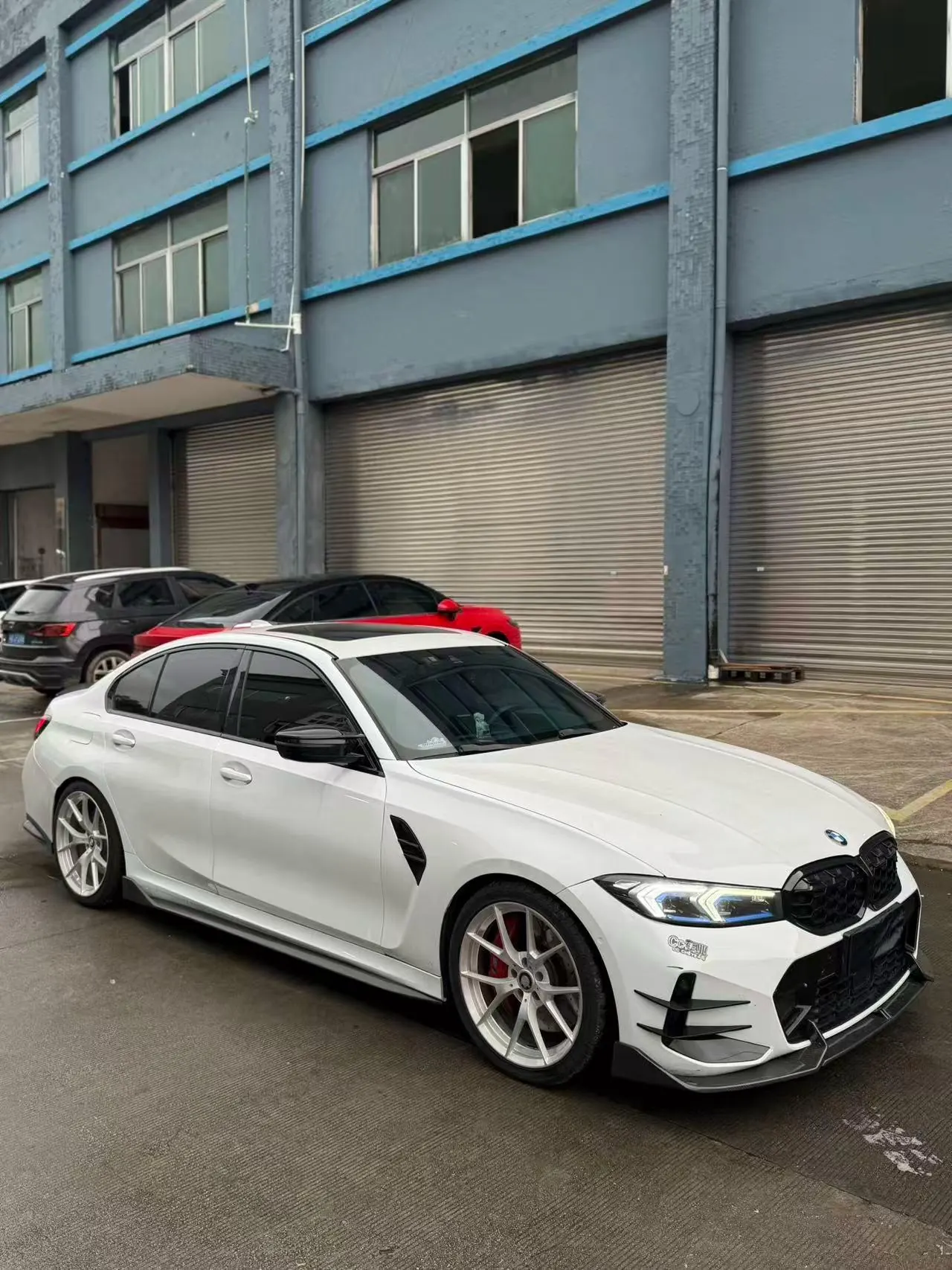 BMW 3 Series 2022 325i 2.0T M Sports Suit (Modified) Automatic Gear 3