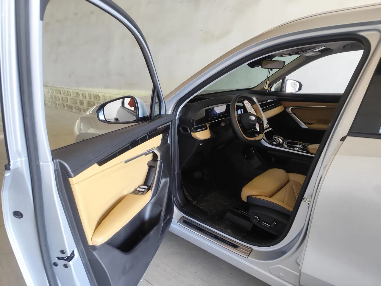 Geely 2023 Boyue L 2.0TD Flagship Automatic Gear 3