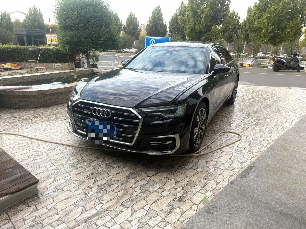Open image lightbox: Audi 2025 A6L 2.0TFSI 45TFSI Quattro Selected Dynamic (Modified) Automatic Gear