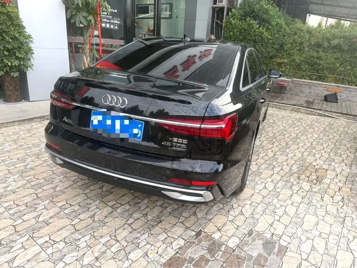 Audi 2025 A6L 2.0TFSI 45TFSI Quattro Selected Dynamic (Modified) Automatic Gear 9