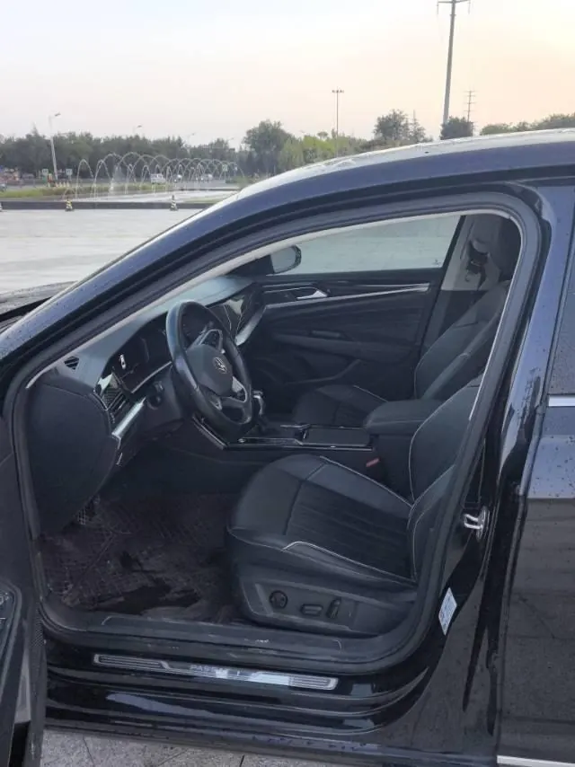 Volkswagen 2022 Passat 2.0TSI 330TSI Star Elite Edition Automatic Gear 7