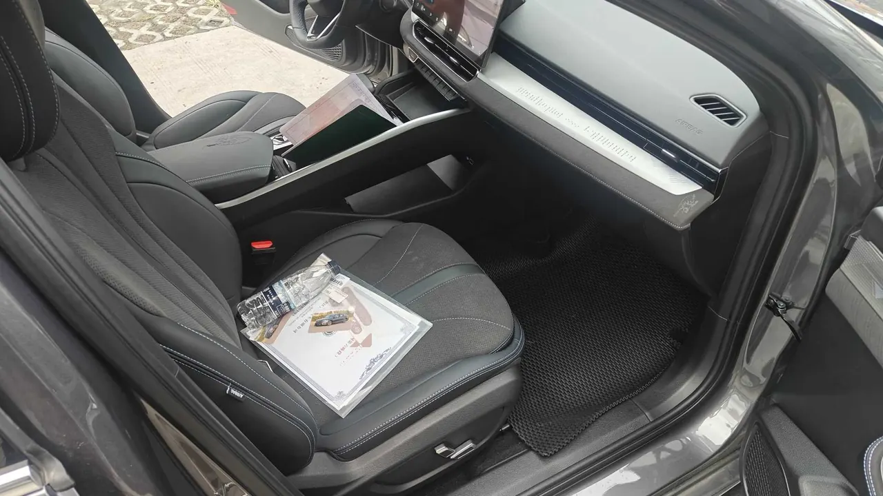 Geely 2025 xingrui 2.0TD oriental obsidian current edition automatic gear 5