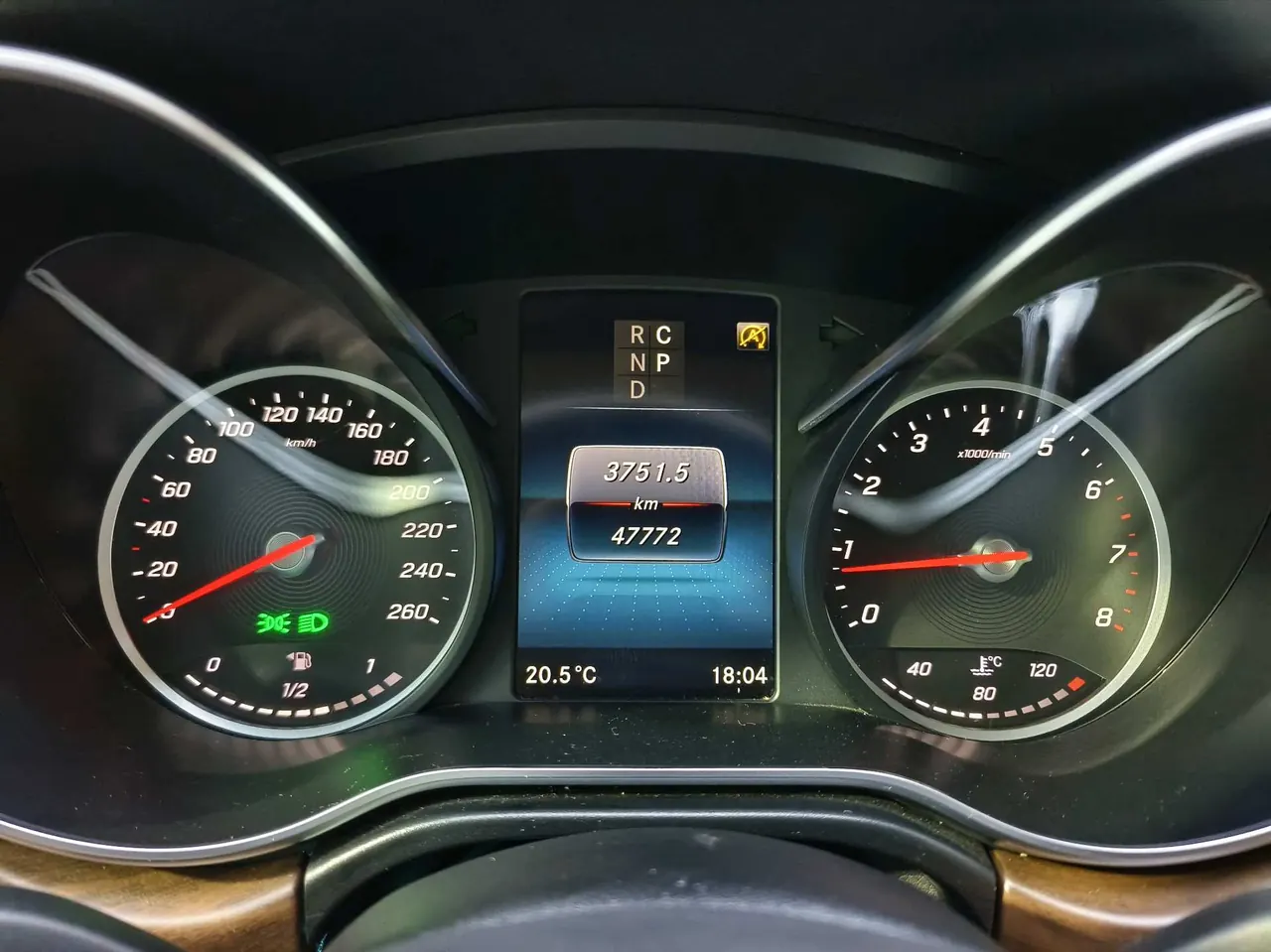 Mercedes Benz V 2020V 260 L 2.0T Deluxe Edition Automatic Gear 18