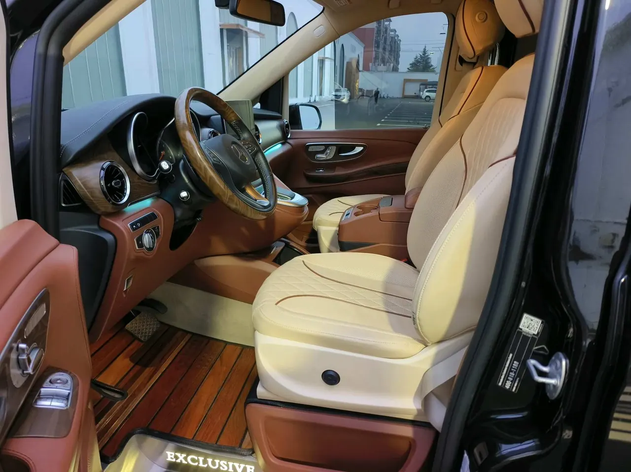 Mercedes Benz V 2020V 260 L 2.0T Deluxe Edition Automatic Gear 4