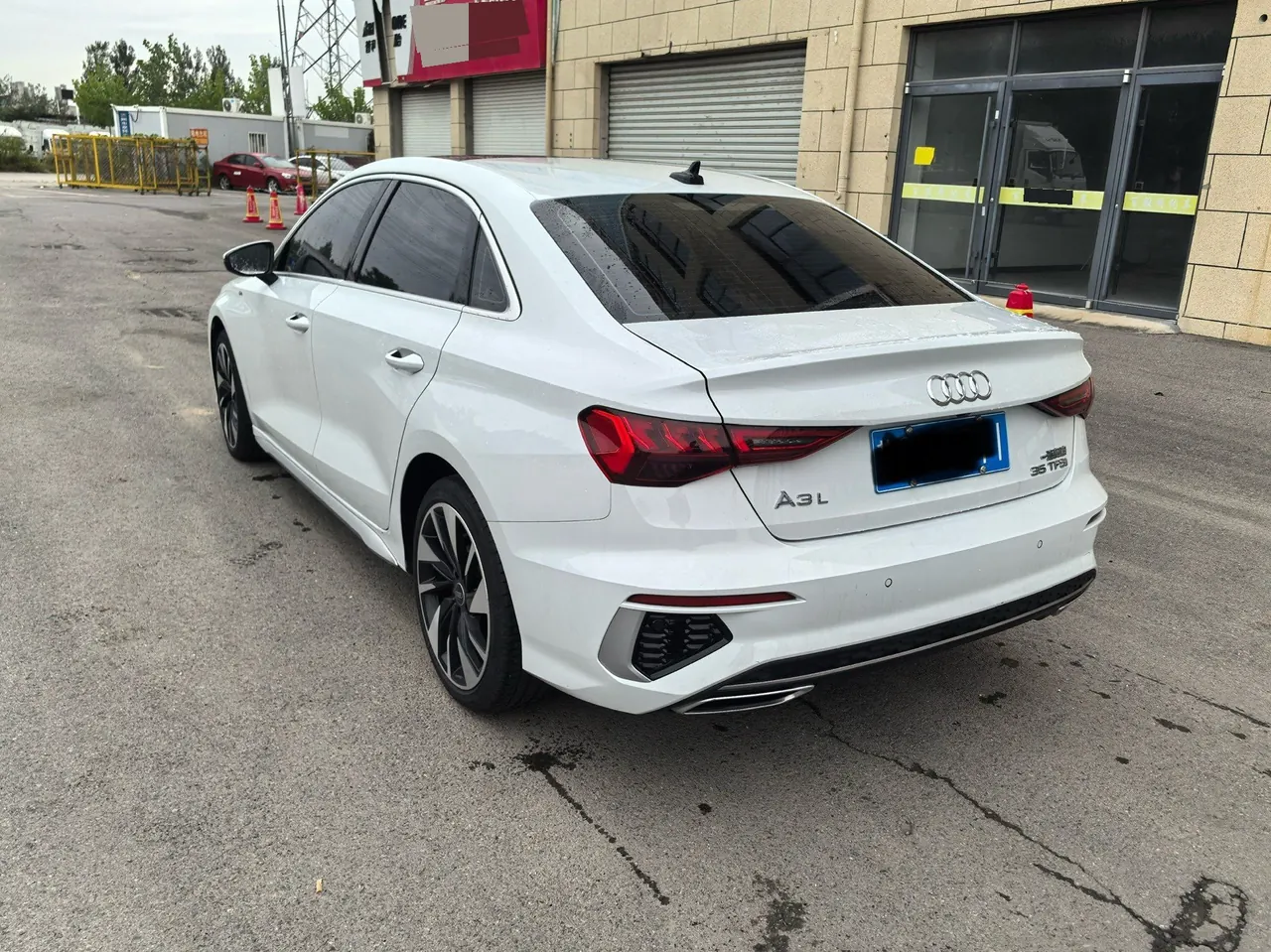 Audi 2023 A3L Limousine 1.4TFSI 35TFSI Fashion Sport Version Automatic Transmission 3