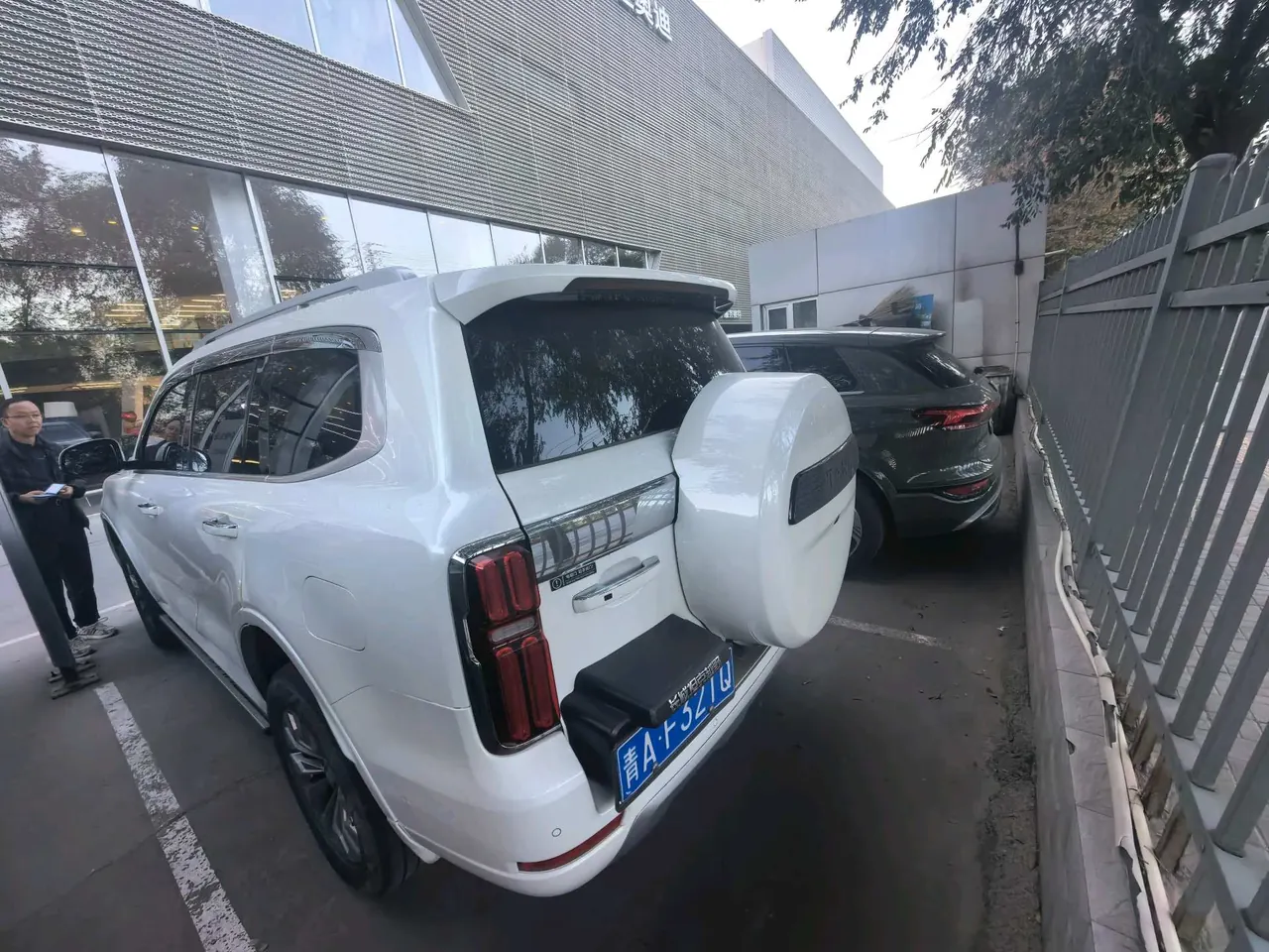 Tank 2023 Tank 500 48V 3.0T Business Edition Dengfeng 5-seat Automatic Gear 10