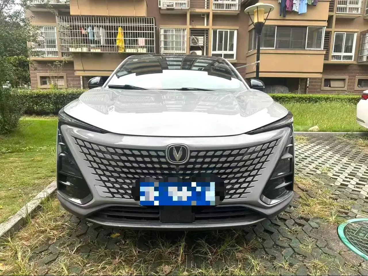 ChangAn 2022 UNI-T 1.5T exclusive automatic gear 2