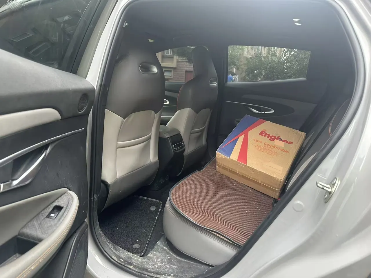 ChangAn 2022 UNI-T 1.5T exclusive automatic gear 7