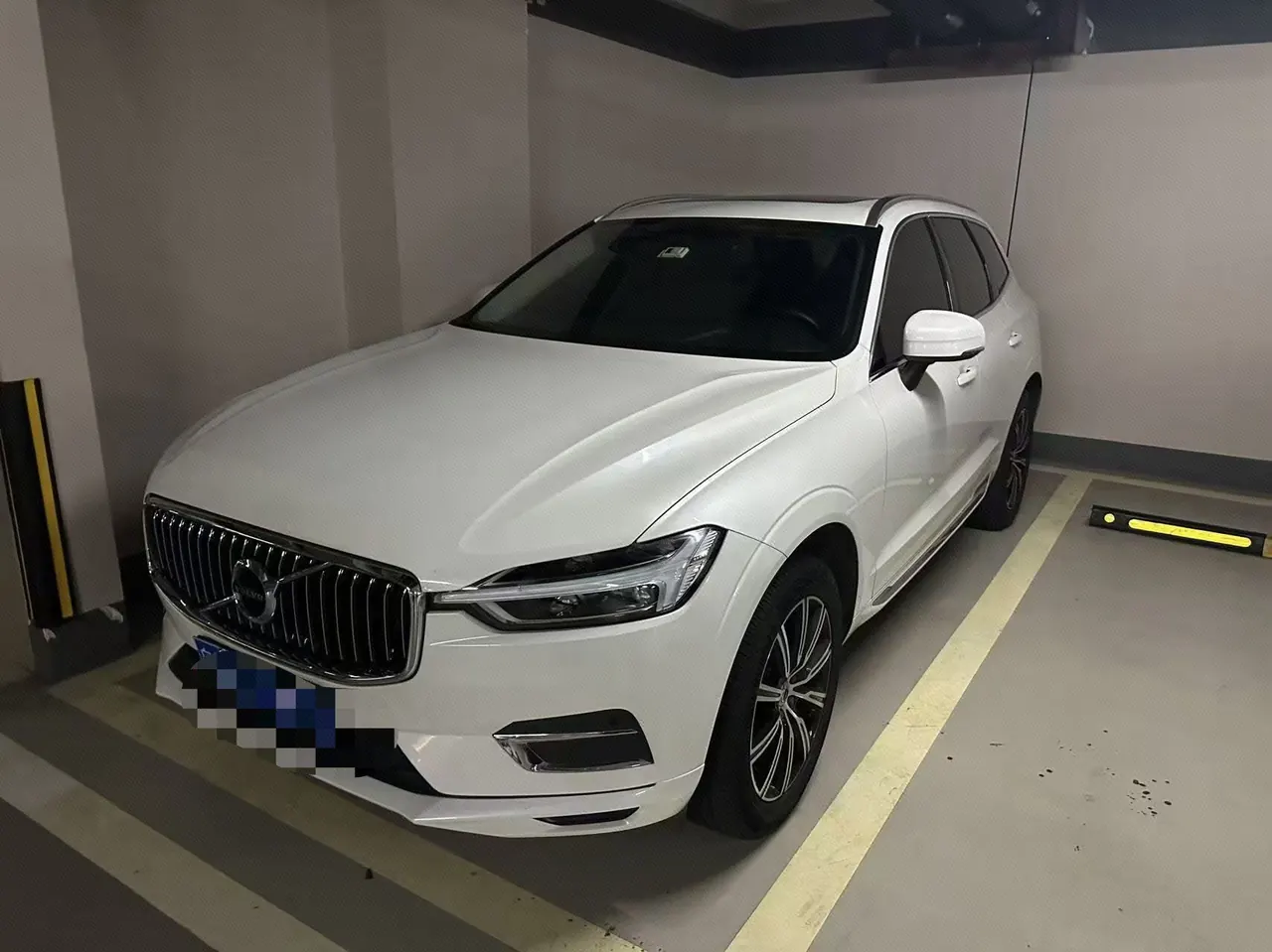 Открыть галерею: Volvo 2021 XC60 2.0T T5 4-wheel drive Zhiyuan Deluxe Edition Automatic Gear