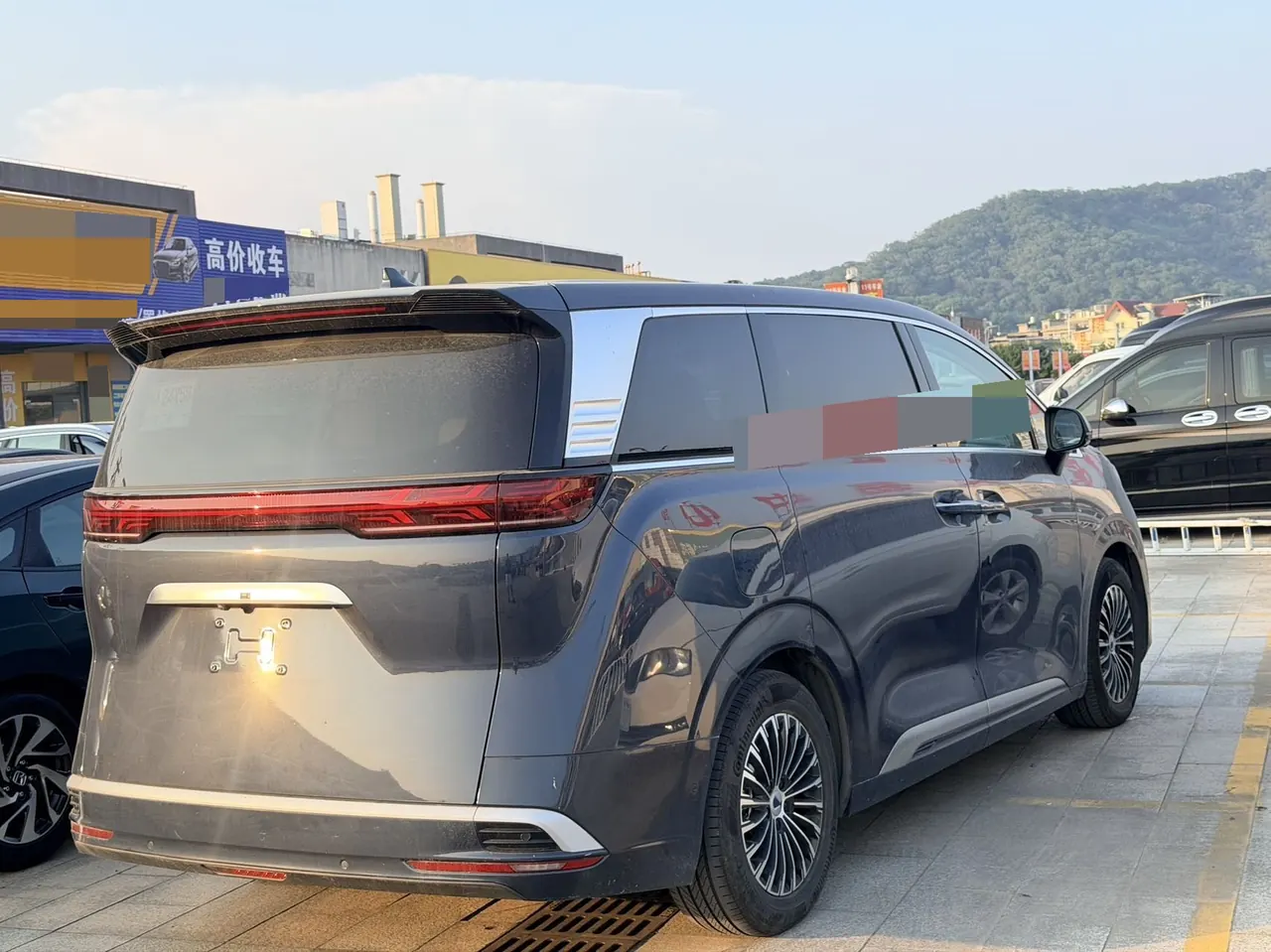 Denza 2022 Denza D9 DM-i 1.5T stepless 970 four-wheel drive flagship automatic gear 4