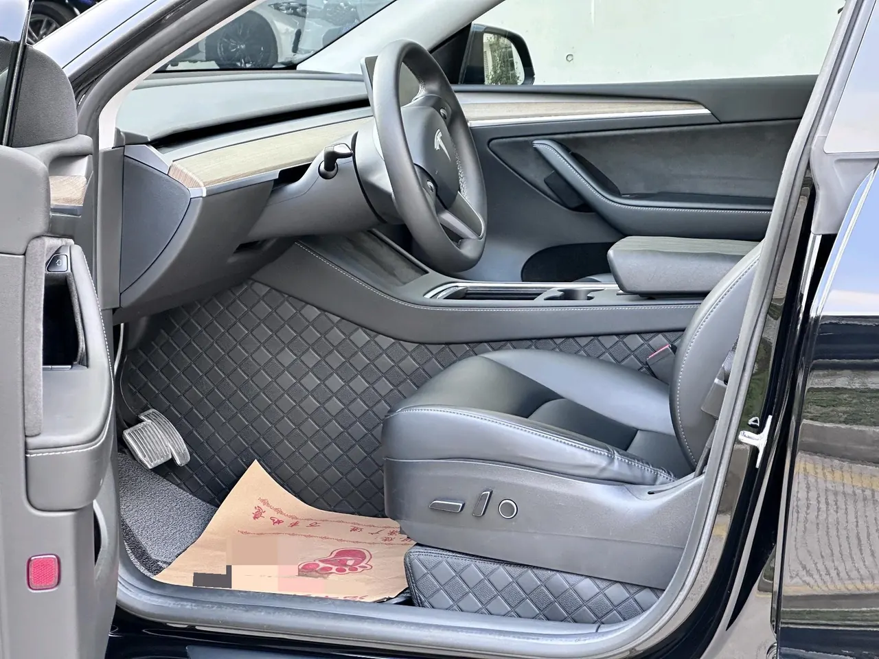 Tesla 2022 Model Y rear-wheel drive version (facelift) automatic gear 7