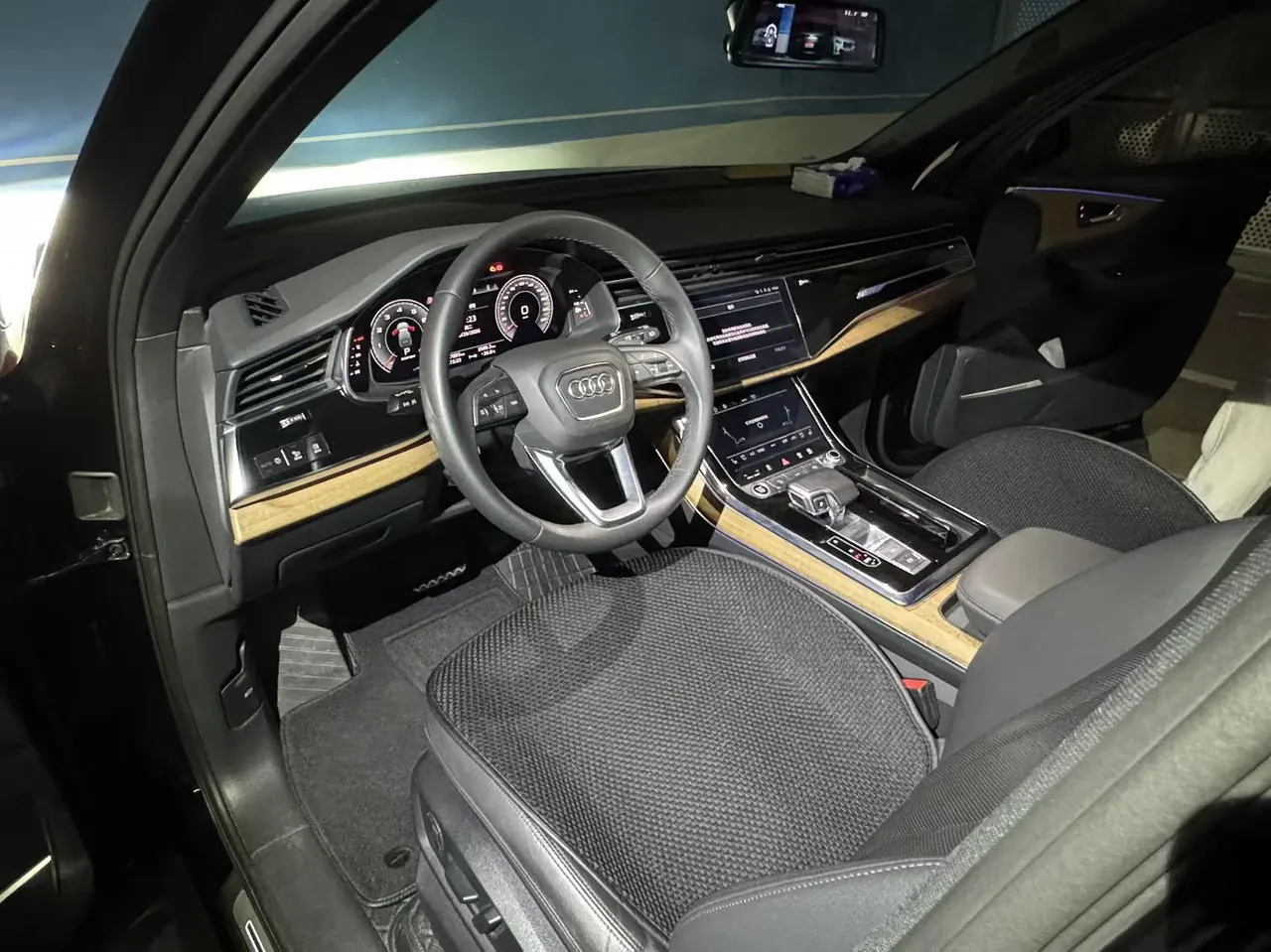 Audi Q7 (Imported) 2022 Q7 48V 3.0TFSI 55TFSI Quattro S line Ice and Snow Sports Edition Automatic Gear 3