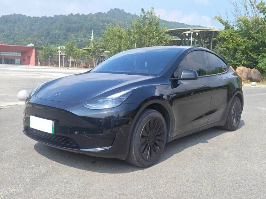 Open image lightbox: Tesla 2022 Model Y rear-wheel drive version (facelift) automatic gear
