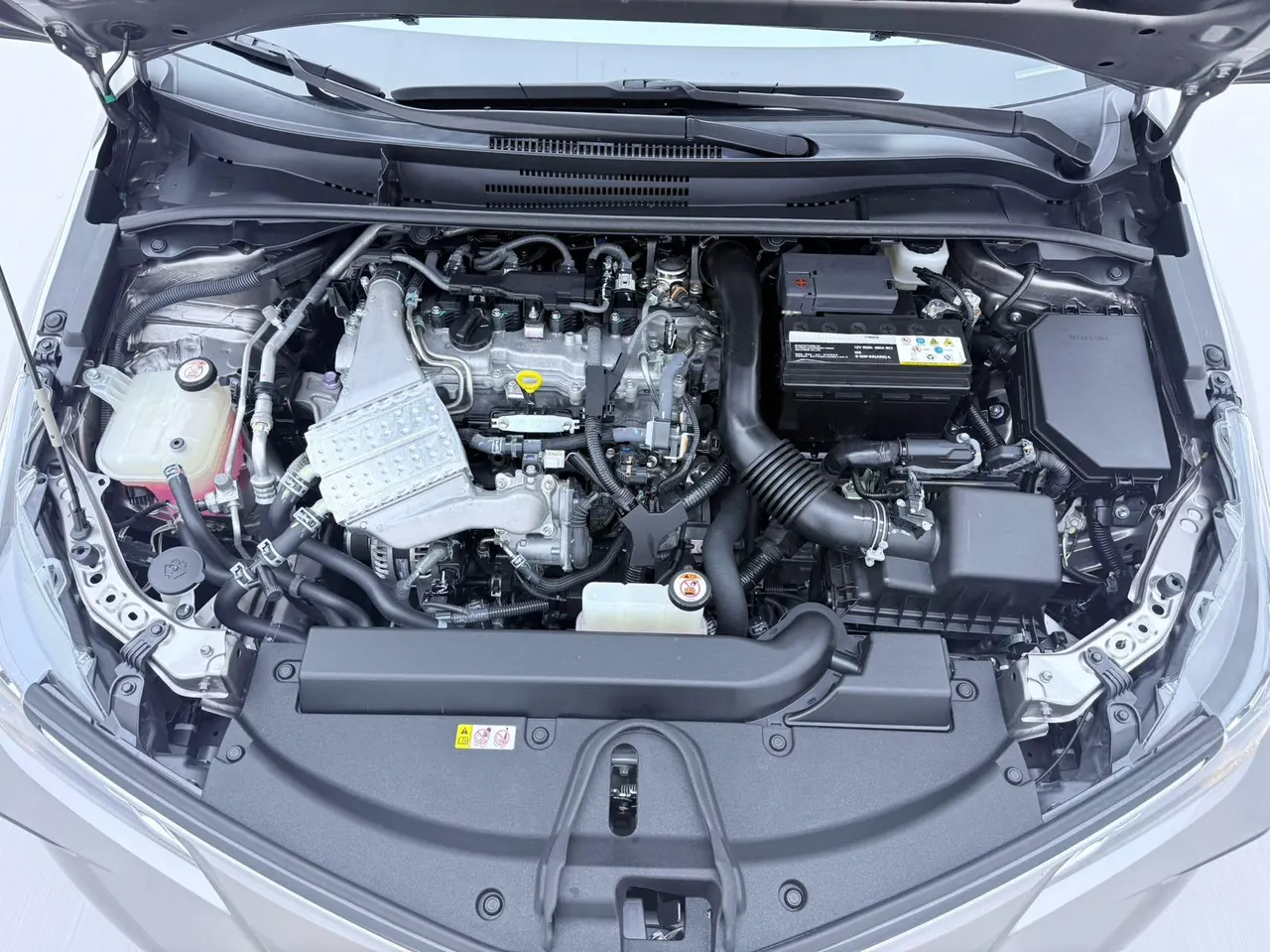 Toyota 2021 Corolla 1.2T Stepless Deluxe Edition Automatic Gear 13