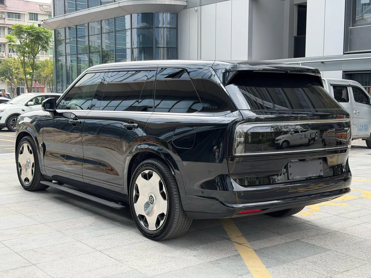 Zeekr 2025 Zeekr 9X 2.0T Ultra Edition 70kWh Automatic Gear 4