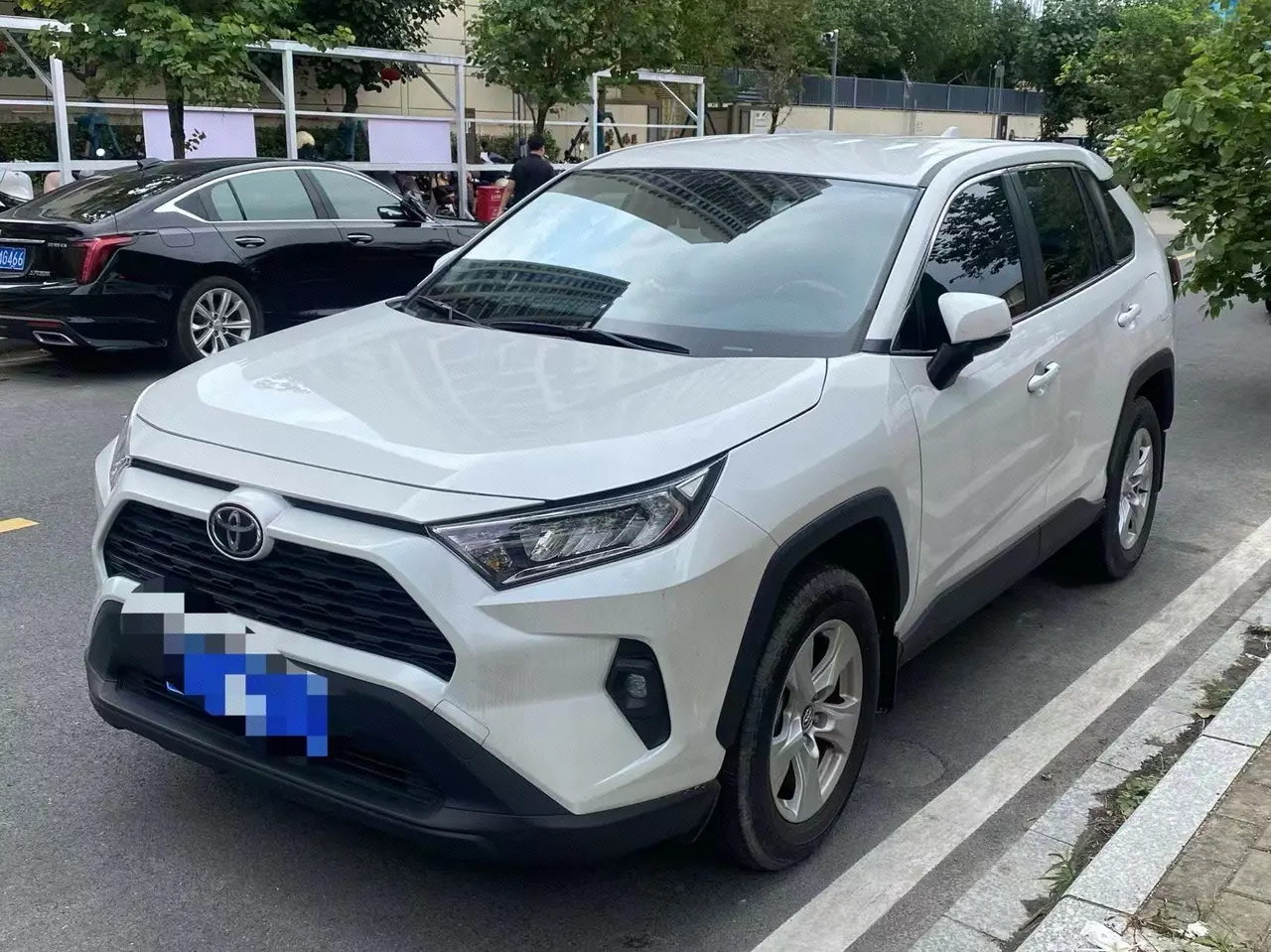 Open image lightbox: Toyota 2024 RAV4 Rongbo 2.0 Stepless Two-Drive City Edition Automatic Gear