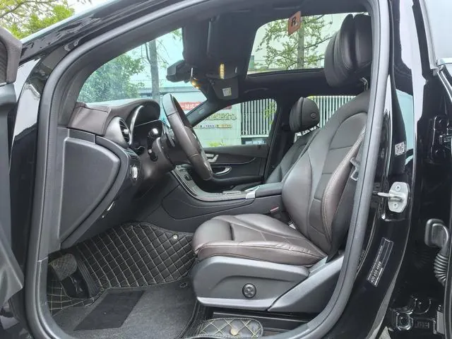 Mercedes Benz 2021 GLC 260 L 4MATIC 2.0T Luxury Automatic 3