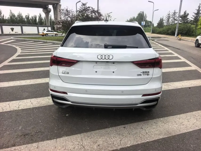 Audi 2022 Q3 1.4TFSI 35TFSI Fashion Dynamic Automatic 5