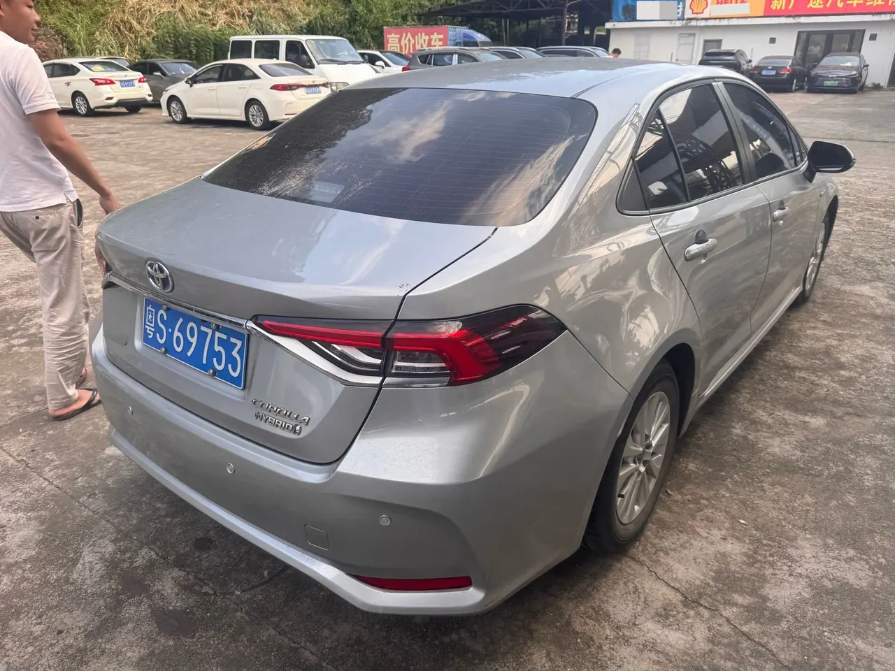 Toyota 2023 Corolla Double Engine 1.8 Stepless Intelligent Electric Hybrid Pioneer Edition Automatic Gear 3